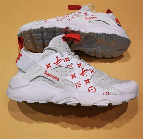 supreme huaraches